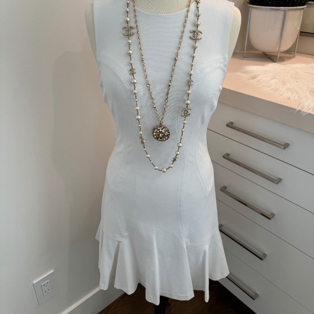 Diane Von Fürstenburg White Dress with Flounced Hem - Size 6 - Picture 1 of 7